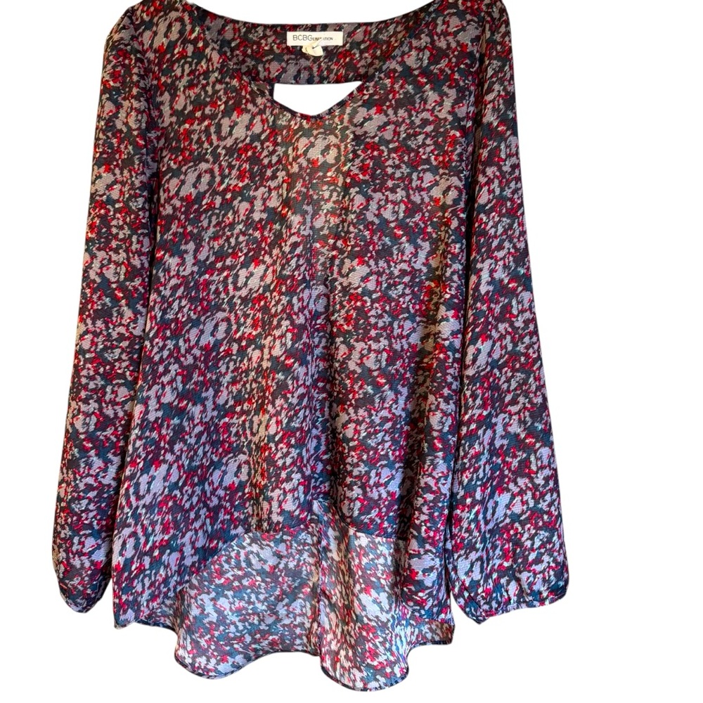 BCBGeneration Flowy High-Low Blouse Small – Multicolor Print with Keyhole Back - Picture 3 of 7